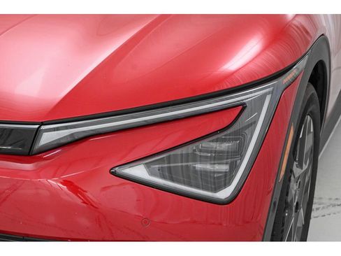 Certified 2025 Kia EV6 Light w/ Light LR Technology Package AWD/4WD image 11