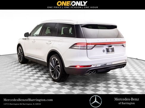 Used 2024 Lincoln Aviator Reserve w/ Equipment Group 201A image 3