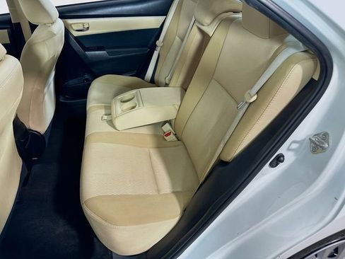 Used 2018 Toyota Corolla LE FWD image 15