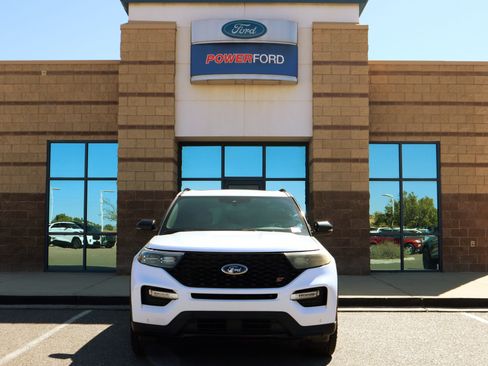 Used 2020 Ford Explorer ST w/ Premium Technology Package AWD/4WD image 3