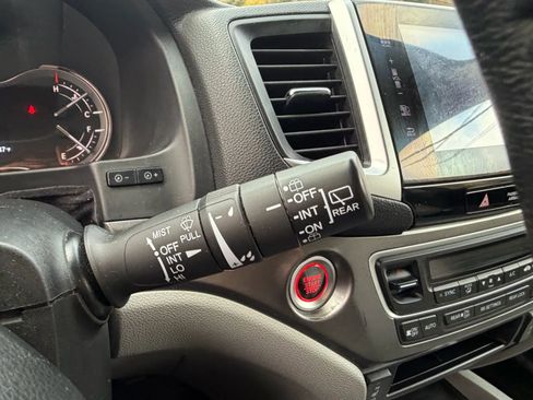 Used 2016 Honda Pilot EX-L image 17