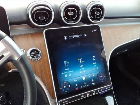 Used 2022 Mercedes-Benz C 300 Sedan image 5