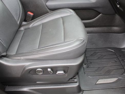 Used 2021 GMC Yukon Denali w/ Denali Premium Package image 20