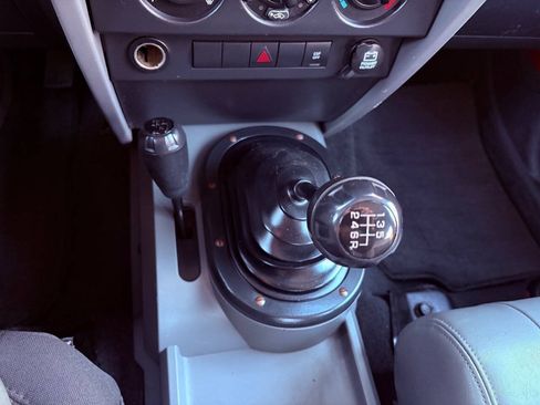 Used 2008 Jeep Wrangler X AWD/4WD image 16