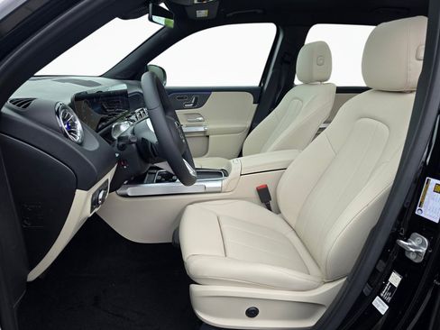 New 2026 Mercedes-Benz GLB 250 4MATIC image 13