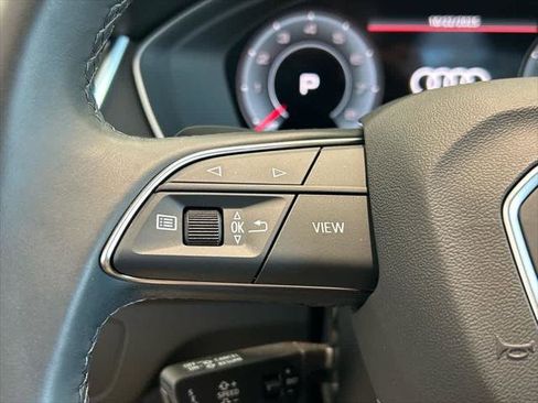 Certified 2025 Audi Q5 2.0T Premium Plus image 15