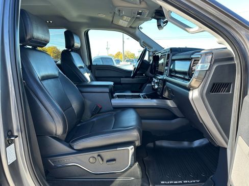 Used 2023 Ford F250 Lariat w/ Lariat Ultimate Package image 12
