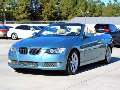 Used 2008 BMW 335i Convertible image 4