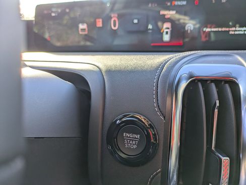 New 2025 Ford Expedition Platinum w/ Stealth Appearance Package image 24