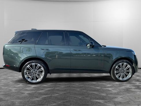 Used 2025 Land Rover Range Rover SE AWD/4WD image 6