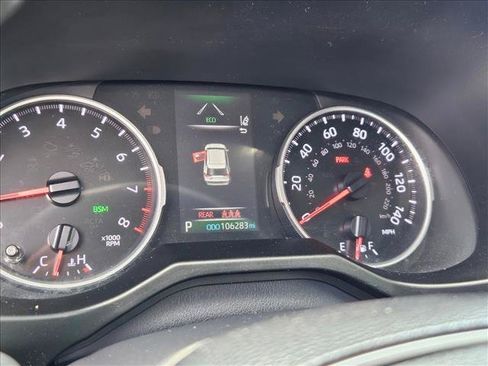 Used 2019 Toyota RAV4 XLE w/ Convenience Package AWD/4WD image 11