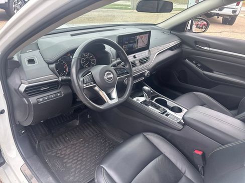 Used 2024 Nissan Altima 2.5 SL AWD/4WD image 17
