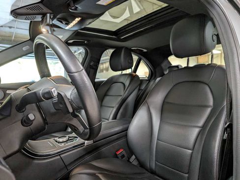 Used 2019 Mercedes-Benz C 300 Sedan image 21