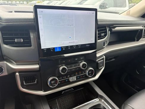 Used 2024 Ford Expedition Max XLT AWD/4WD image 8