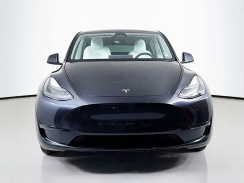 Used 2024 Tesla Model Y Long Range image 2