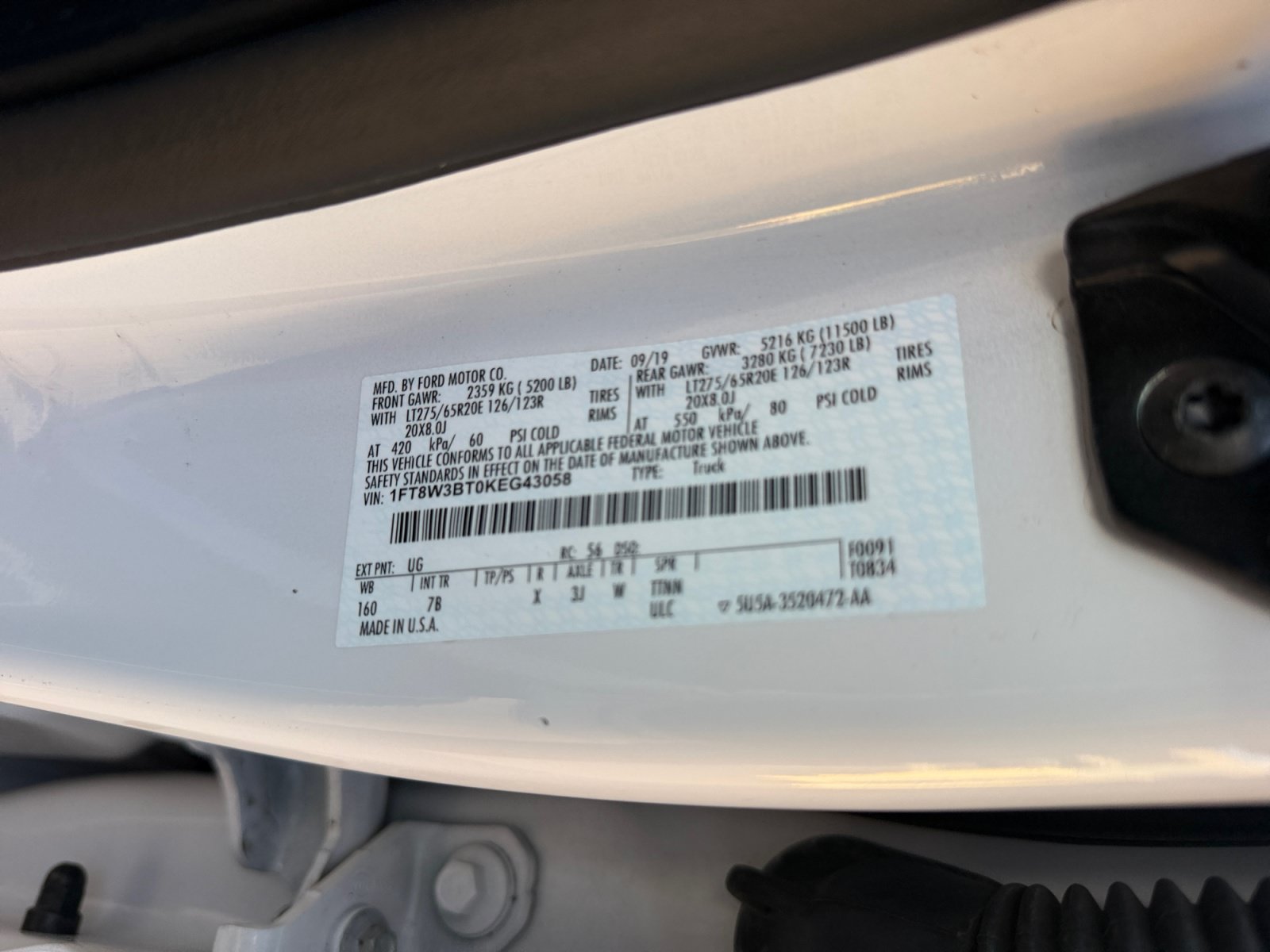 Used 2019 Ford F350 Platinum w/ Platinum Ultimate Package AWD/4WD image 25
