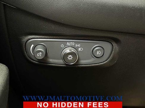 Used 2021 Chevrolet Equinox Premier image 31