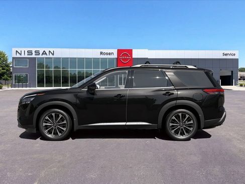 New 2026 Nissan Pathfinder Platinum AWD/4WD image 16