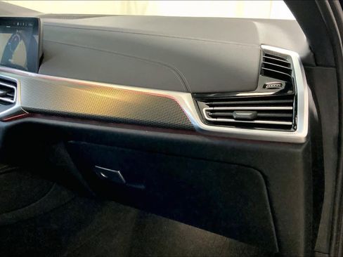 Certified 2023 BMW X6 xDrive40i w/ Executive Package image 17