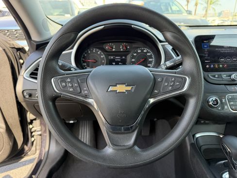 Used 2023 Chevrolet Malibu LT FWD image 18