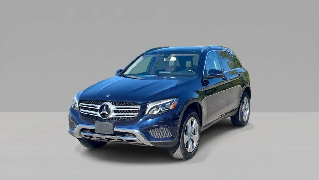 Used 2018 Mercedes-Benz GLC 350e 4MATIC image 4