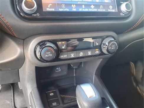 Used 2023 Nissan Kicks SR w/ SR Premium Package image 21
