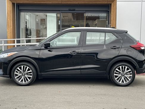 Used 2023 Nissan Kicks SV image 5