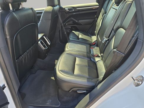Used 2018 Porsche Cayenne S AWD/4WD image 26