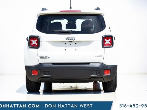 Used 2017 Jeep Renegade Latitude w/ Cold Weather Group AWD/4WD image 22