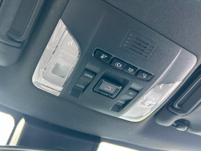 Used 2021 Toyota Corolla SE w/ SE Premium Package FWD image 54