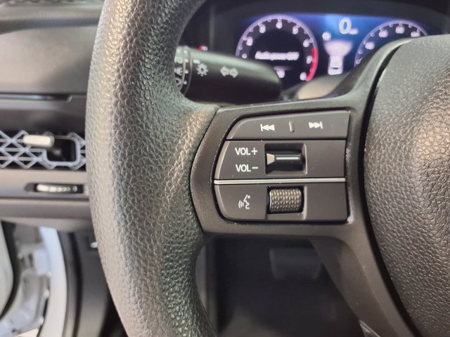 Certified 2025 Honda Accord SE image 7