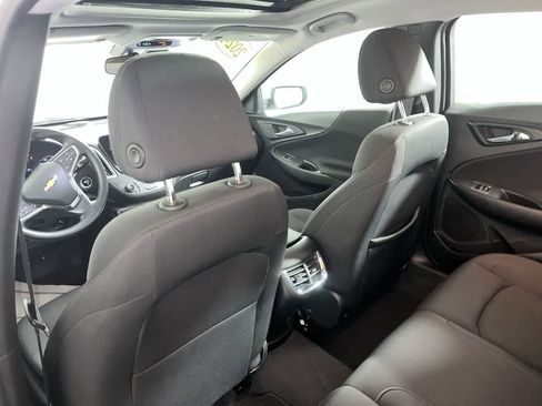 Used 2024 Chevrolet Malibu LT image 25