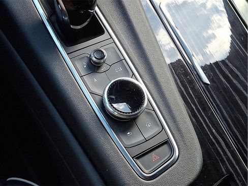 Used 2021 Cadillac Escalade ESV Sport w/ LPO, ONYX Package image 28