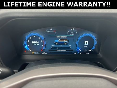 New 2025 Ford Bronco Outer Banks w/ Sasquatch Package image 24