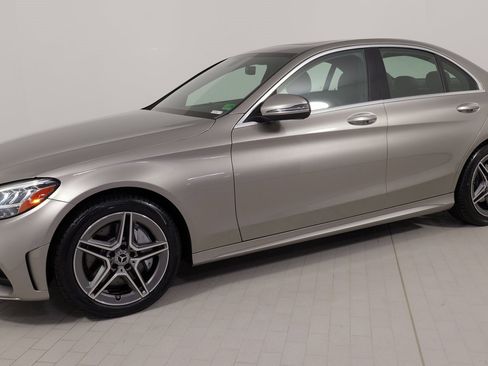 Used 2020 Mercedes-Benz C 300 4MATIC Sedan image 3