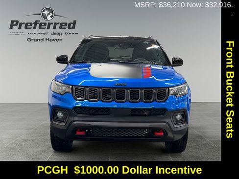 New 2026 Jeep Compass Trailhawk image 13
