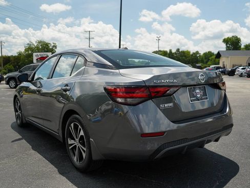 Used 2021 Nissan Sentra SV FWD image 3