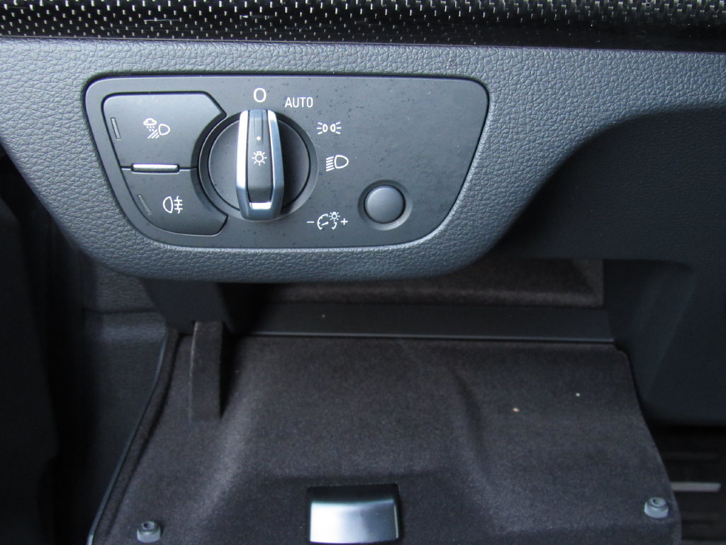 Used 2022 Audi SQ5 Premium Plus AWD/4WD image 32