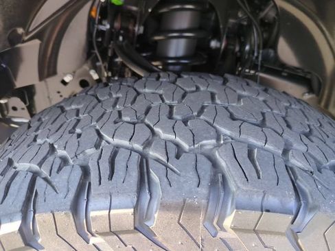 Used 2020 Ford F150 Raptor w/ Equipment Group 802A Luxury AWD/4WD image 11
