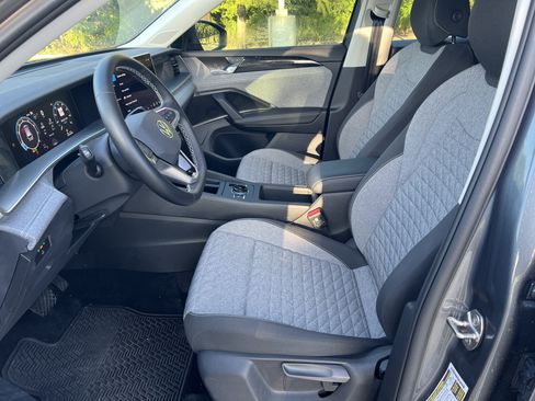 Used 2026 Volkswagen Tiguan S FWD image 14