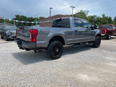 Used 2022 Ford F250 XLT w/ Black Appearance Package AWD/4WD image 8