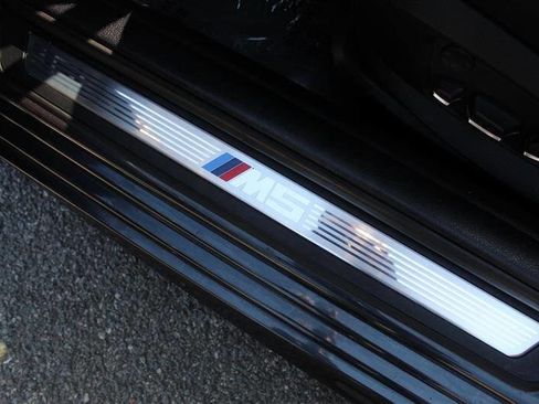 Used 2013 BMW M5 RWD image 26