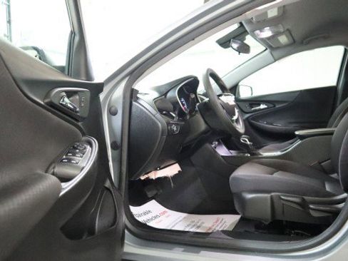 Used 2024 Chevrolet Malibu LS image 9