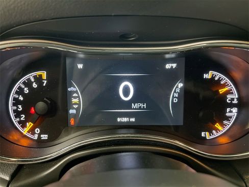 Used 2021 Jeep Grand Cherokee Limited image 12