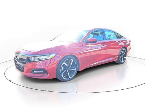 Used 2018 Honda Accord Sport image 3