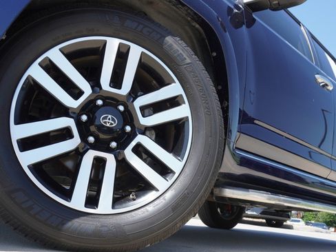 Used 2021 Toyota 4Runner Limited RWD image 11