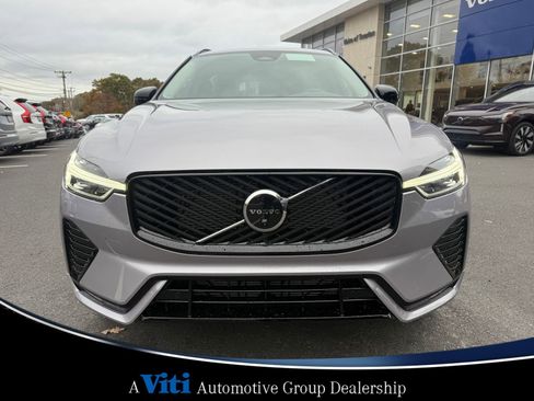 Used 2026 Volvo XC60 B5 Plus w/ Protection Package Premier image 3