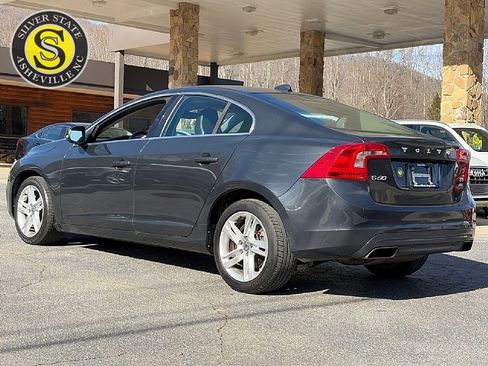 Used 2015 Volvo S60 T5 Premier image 4
