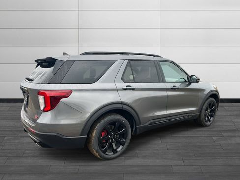 Used 2022 Ford Explorer ST w/ Equipment Group 401A image 3