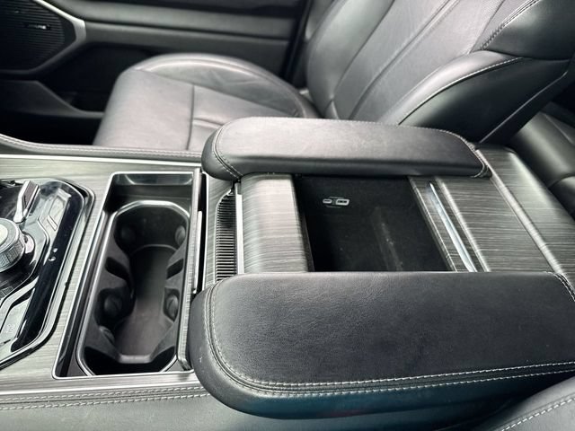 Used 2023 Jeep Wagoneer Series III w/ Preferred Equipment Group AWD/4WD image 21